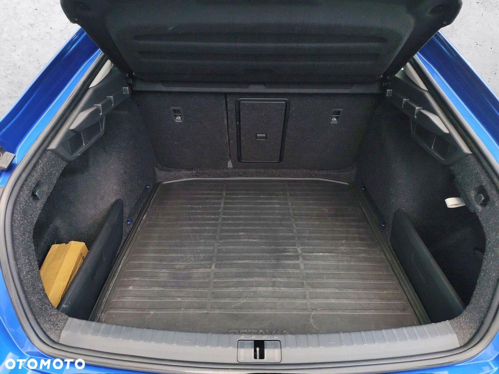 Skoda Octavia 1.5 TSI mHEV Selection DSG - 18