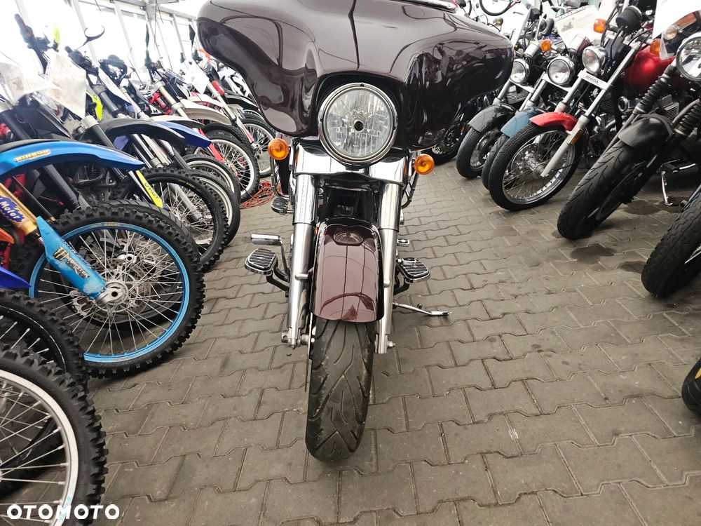 Harley-Davidson Touring Street Glide - 37