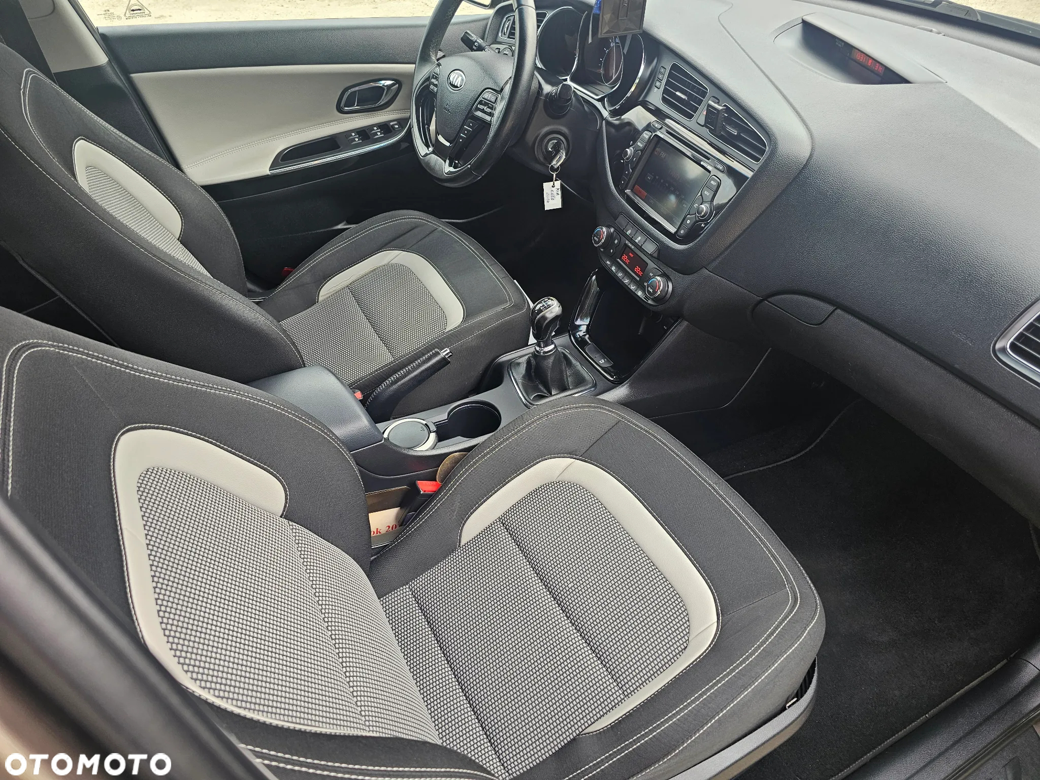 Kia Ceed Cee'd 1.6 GDI XL - 10
