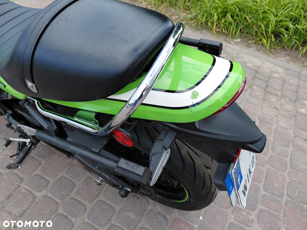 Kawasaki Z 900 RS - 13