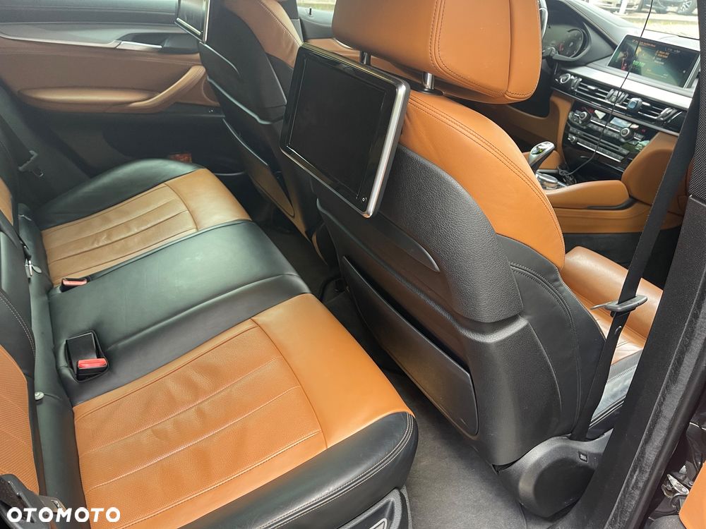 BMW X6 xDrive30d - 16