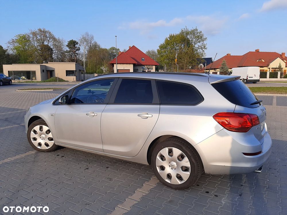 Opel Astra - 4