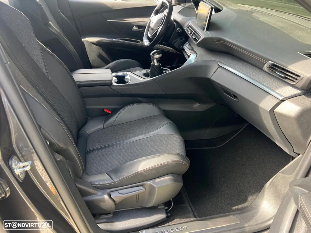 Peugeot 3008 1.2 PureTech GT Line — fotografia 15