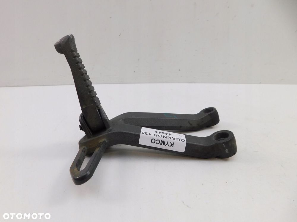 KYMCO QUANNON 125 SET PODNÓŻEK PASAŻERA LEWY - 2