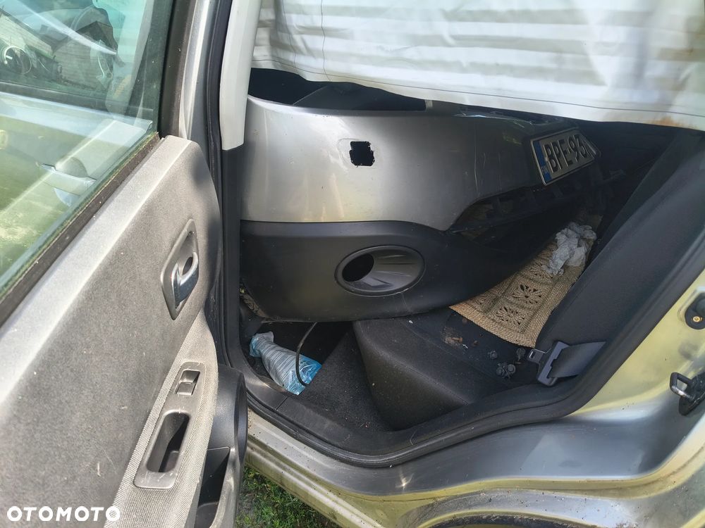 Nissan Qashqai 1.6 visia - 9