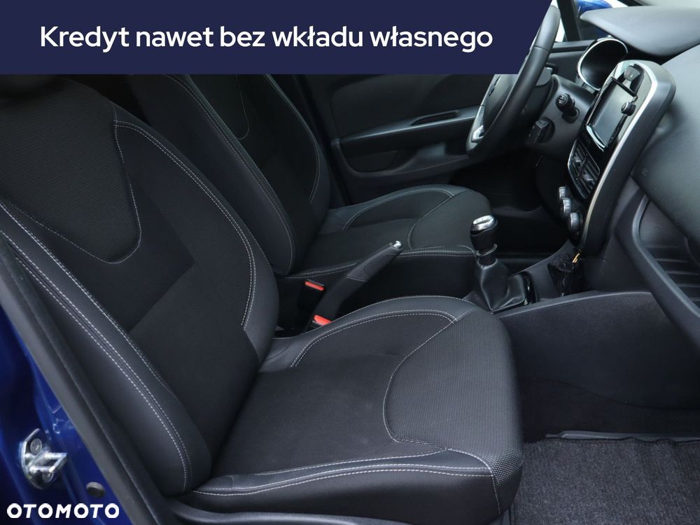 Renault Clio - 11