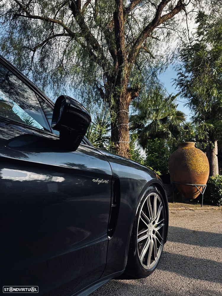 Porsche Panamera 4 E-Hybrid Edition 10 Anos - 9
