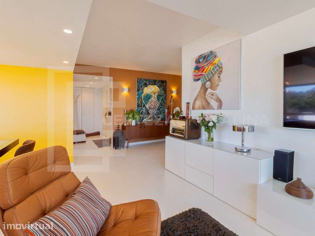 T5 com vista de mar em Paço de Arcos | Localização privilegiada - Grande imagem: 3/32
