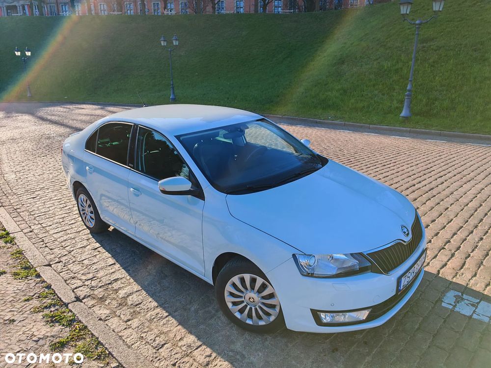 Skoda RAPID Spb 1.4 TSI Joy DSG - 8