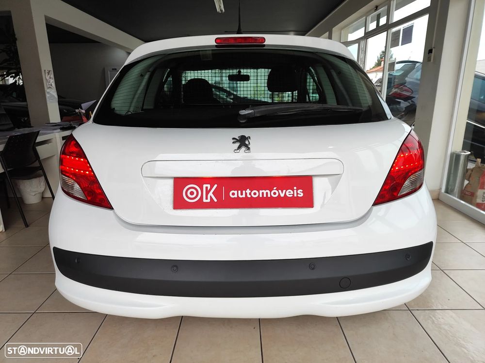Peugeot 207 1.4 HDi Urban - 9