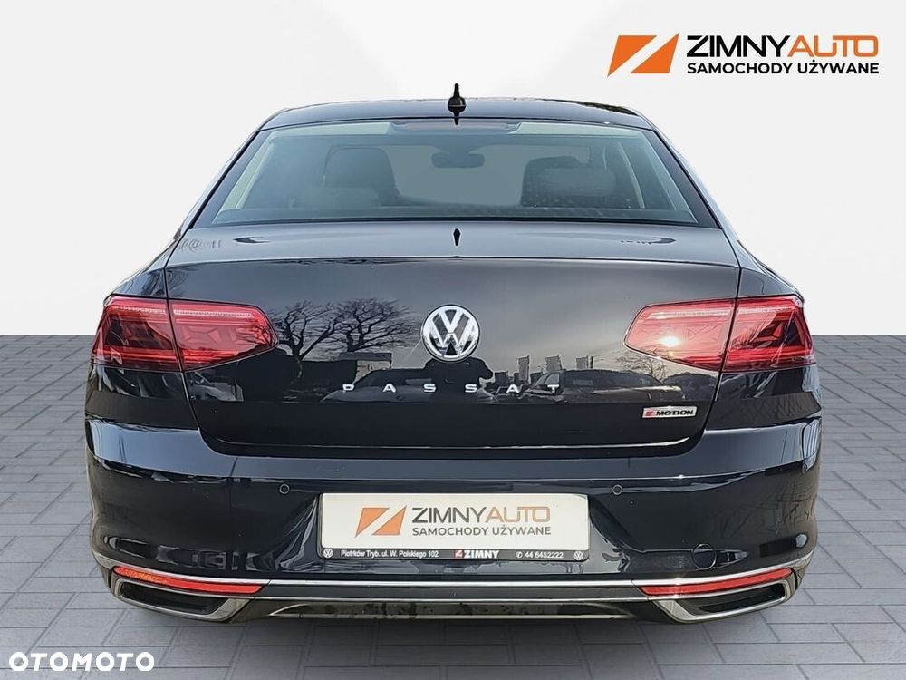 Volkswagen Passat - 12