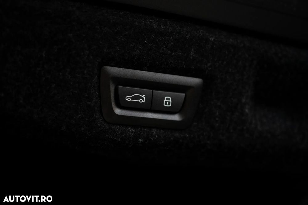 BMW Seria 5 520i Aut. - 30