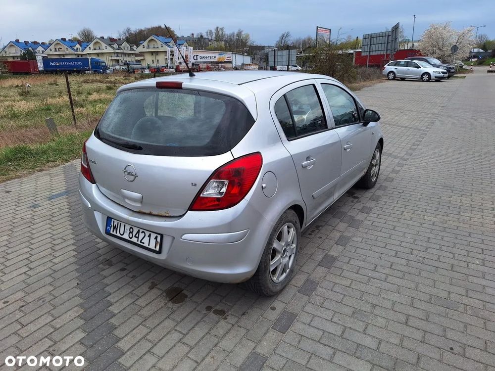 Opel Corsa 1.2 16V - 4