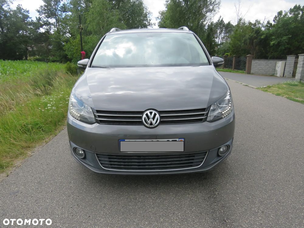 Volkswagen Touran 2.0 TDI DPF BlueMotion Technology DSG Comfortline - 11