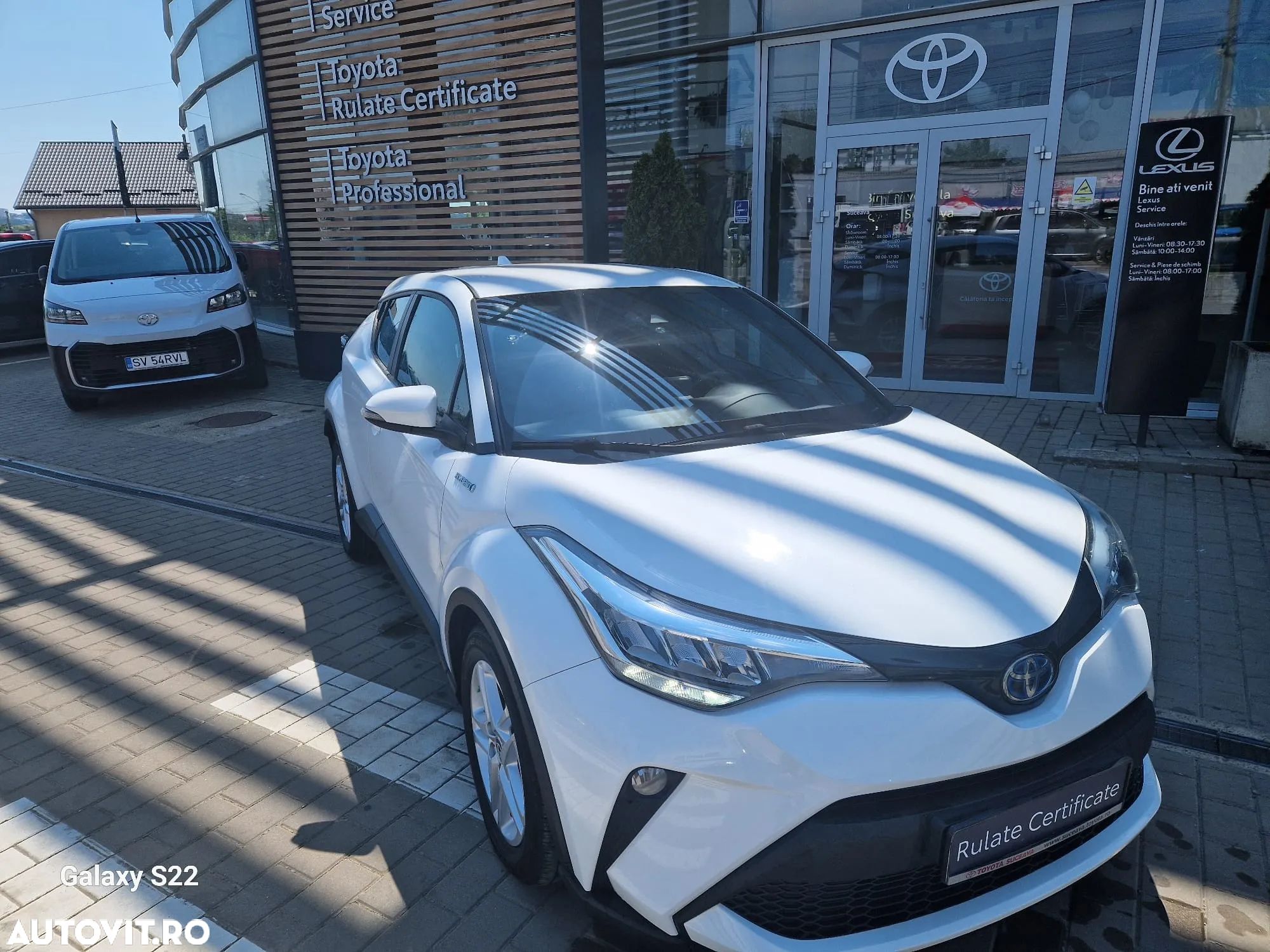 Toyota C-HR 1.8 HSD 4x2 CVT C-enter - 1