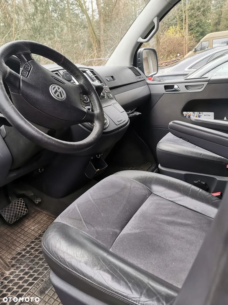 Volkswagen Multivan - 3