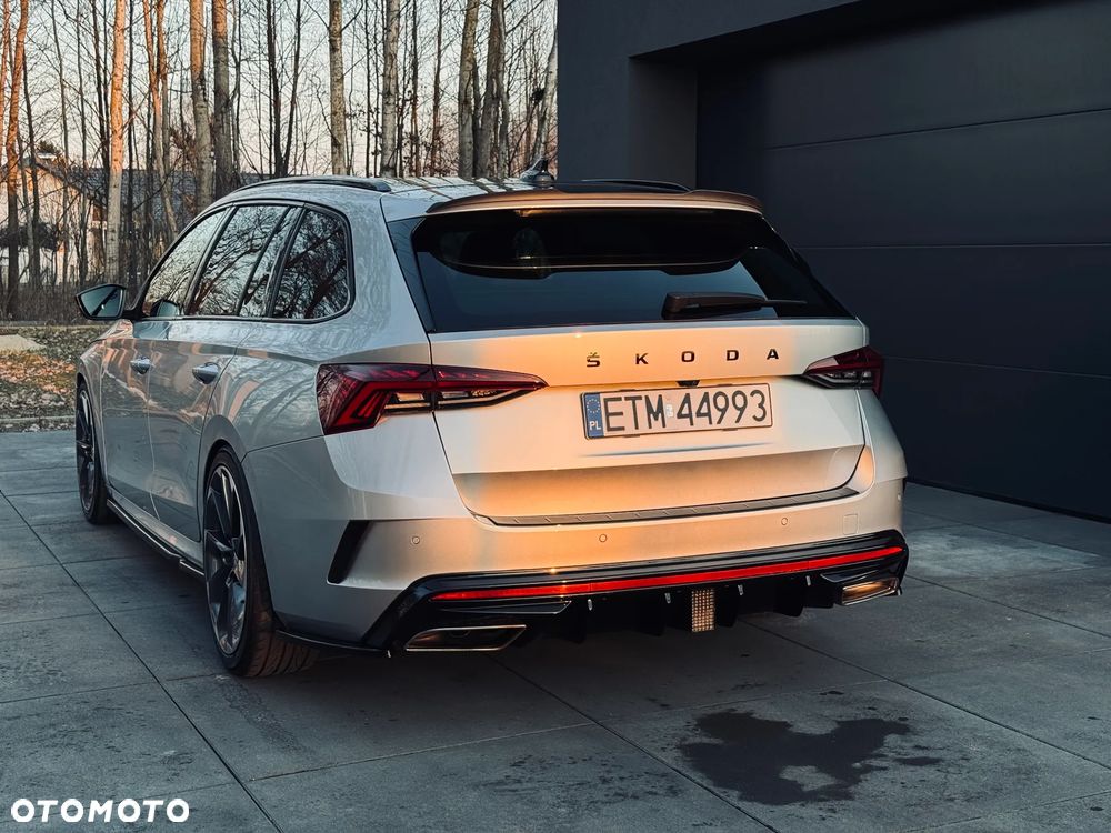 Skoda Octavia 2.0 TDI RS DSG - 7