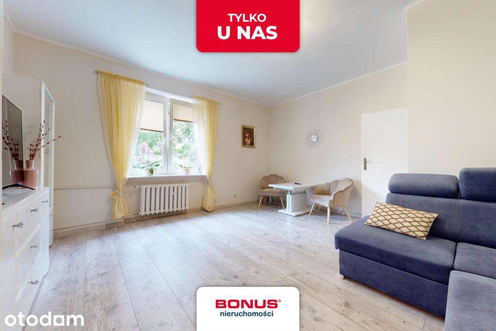 Centrum! Duża i wyposażona kawalerka z parkingiem.