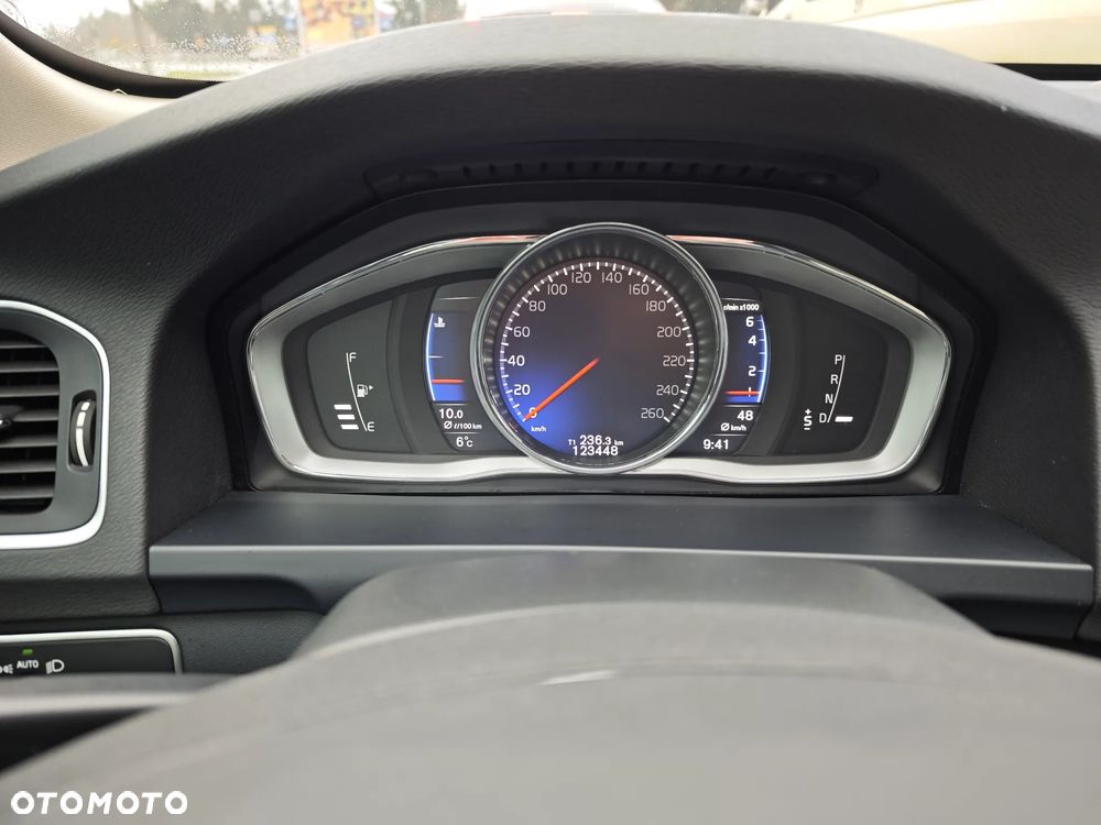 Volvo S60 T5 Drive-E Dynamic Edition (Momentum) - 15