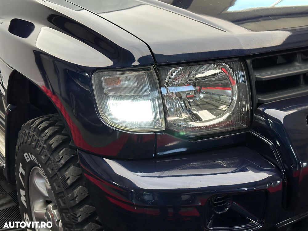 Mitsubishi Pajero Metal Top 2.5 TD GL - 25