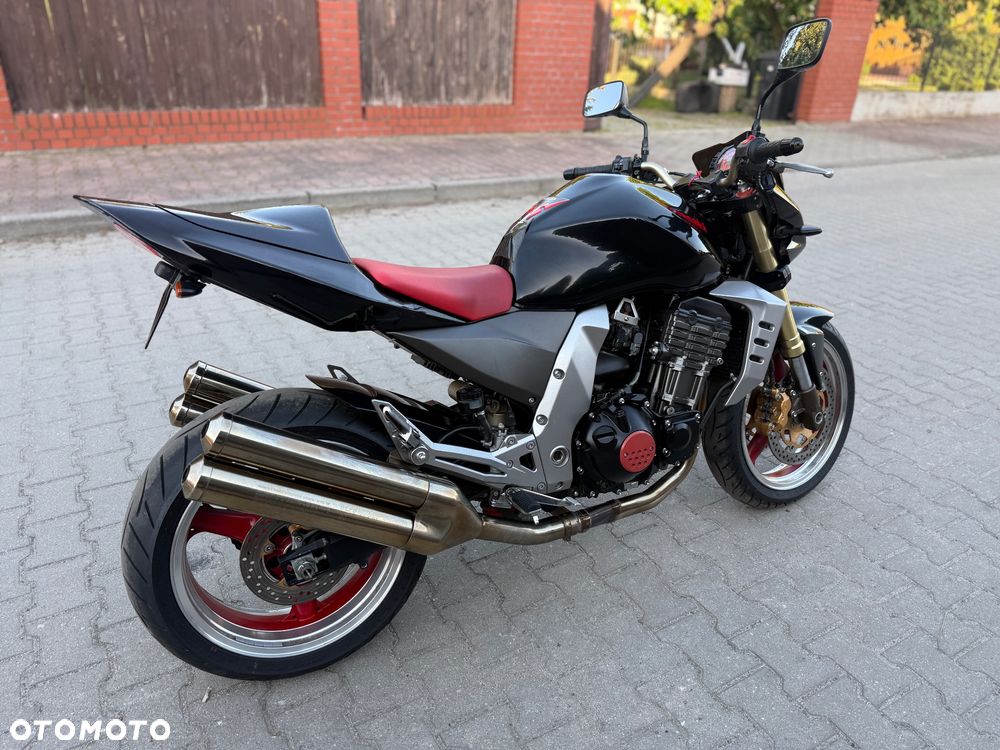Kawasaki Z - 12