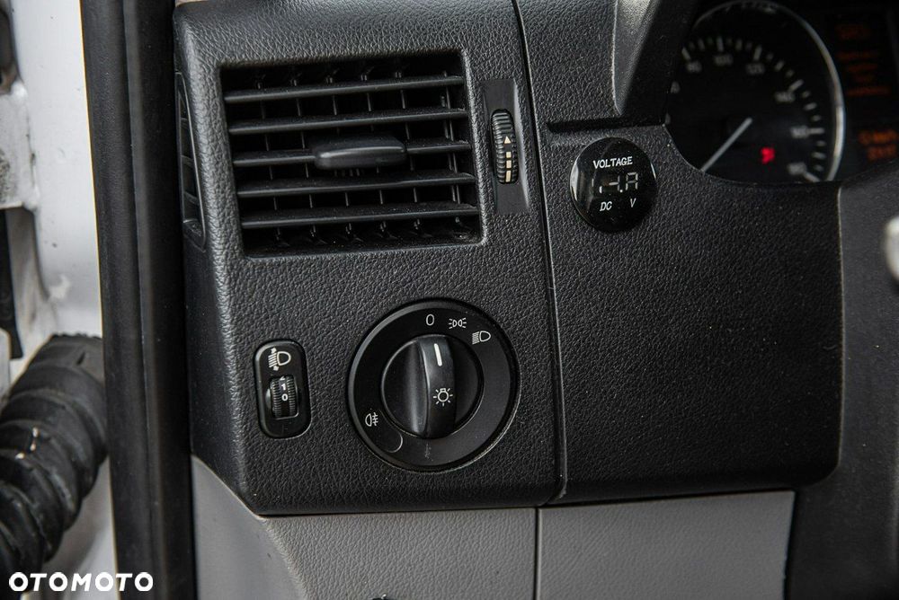 Mercedes-Benz Sprinter - 15