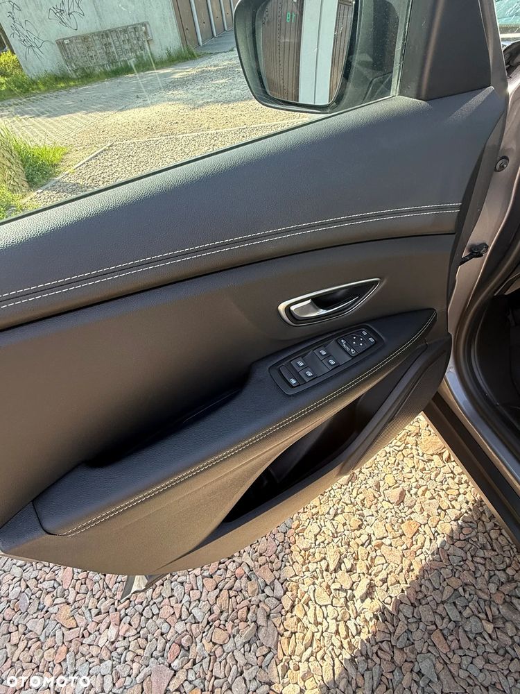 Renault Scenic ENERGY TCe 140 LIMITED - 33