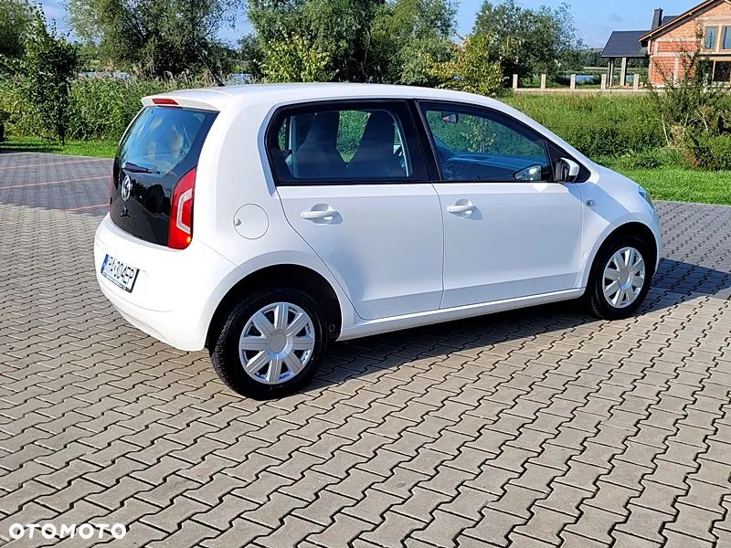 Volkswagen up! - 9