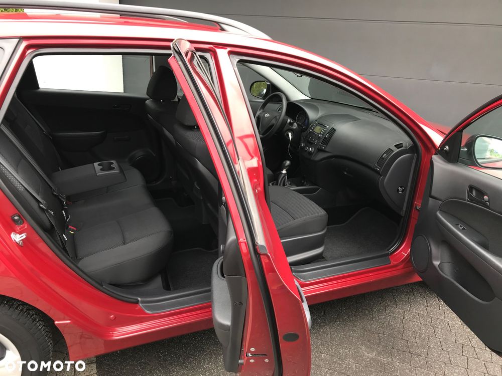 Hyundai i30 i30cw 1.4 UEFA EURO 2012 Edition - 7
