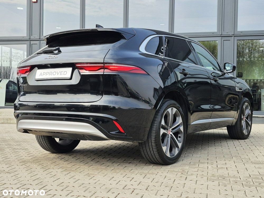 Jaguar F-Pace - 13