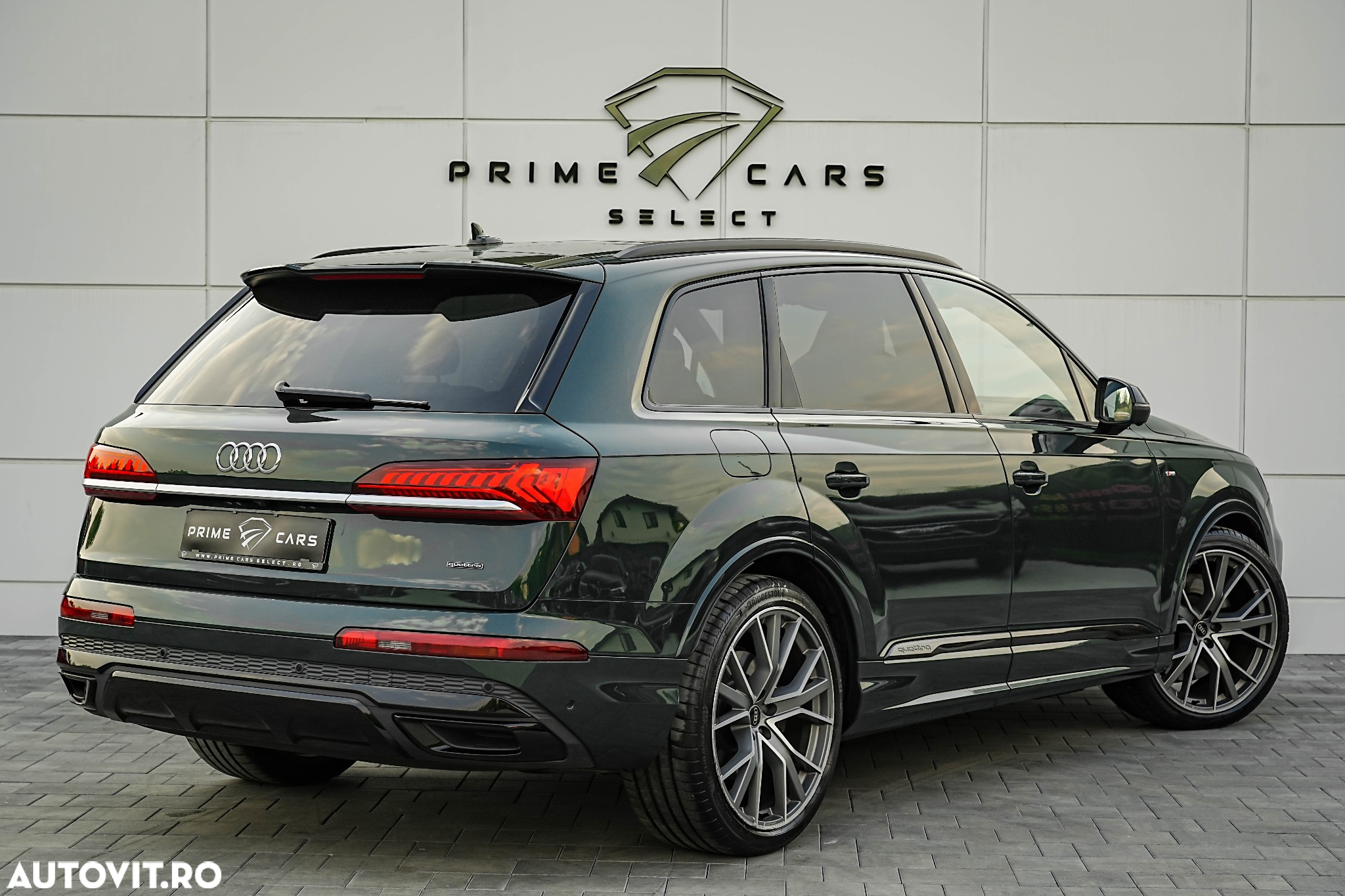 Audi Q7 55 TFSI e quattro Tiptronic PHEV S Line - 4