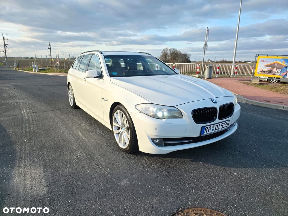 BMW Seria 5 525d Sport-Aut - 5