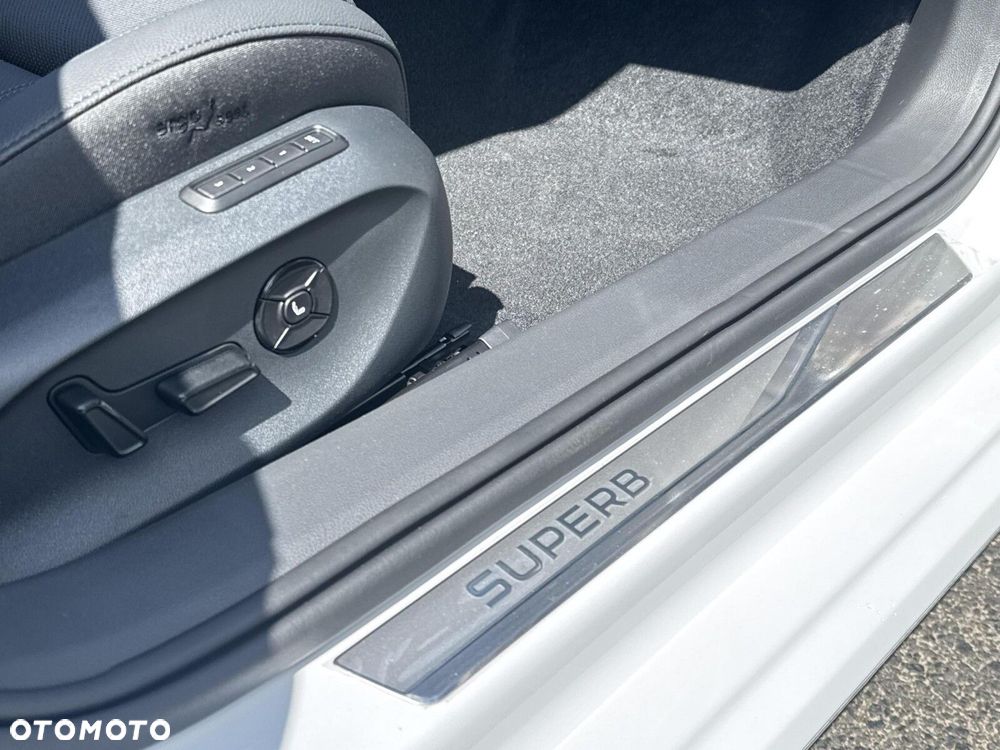 Skoda Superb 2.0 TSI 4x4 L&K DSG - 24