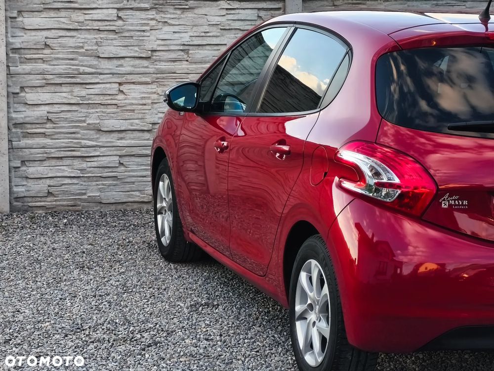Peugeot 208 - 21