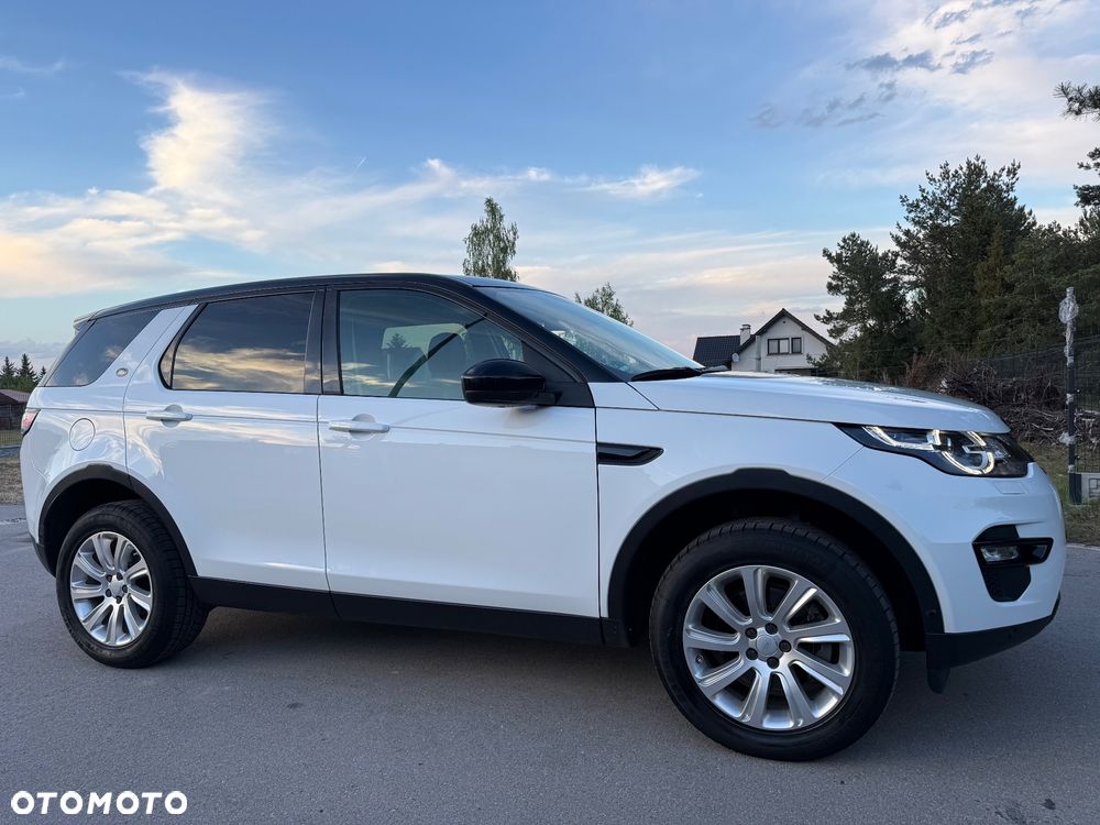 Land Rover Discovery Sport TD4 HSE Luxury - 12