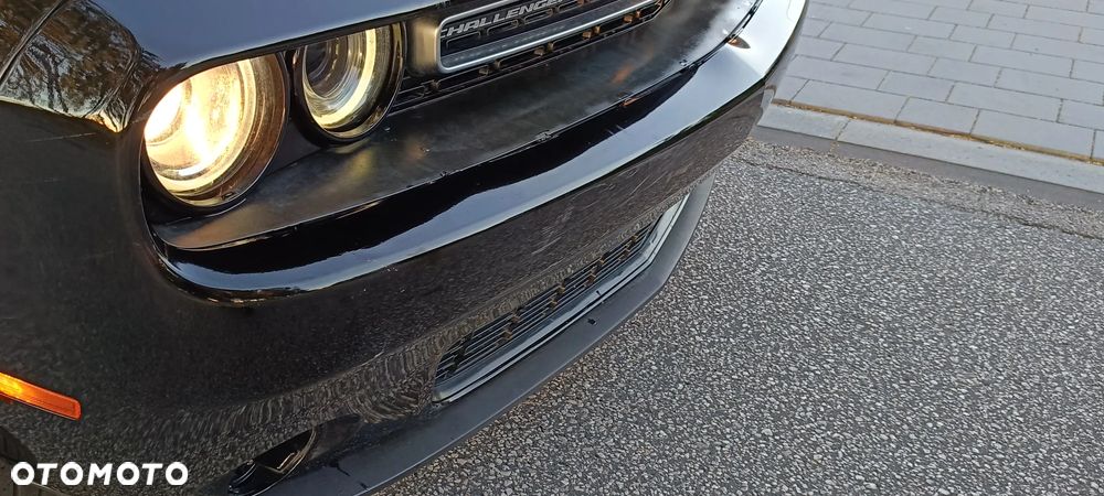 Dodge Challenger - 26