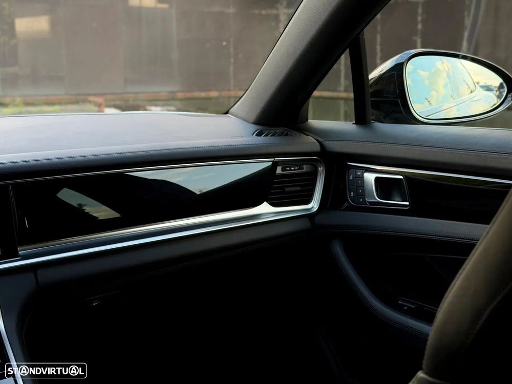 Porsche Panamera 4 E-Hybrid Platinum Edition com PDLS - 14