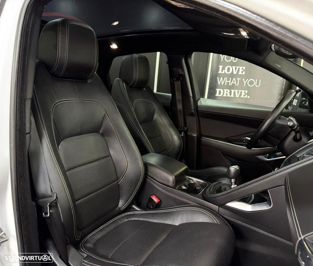 Jaguar E-Pace 2.0 i4D R-Dynamic S - 10