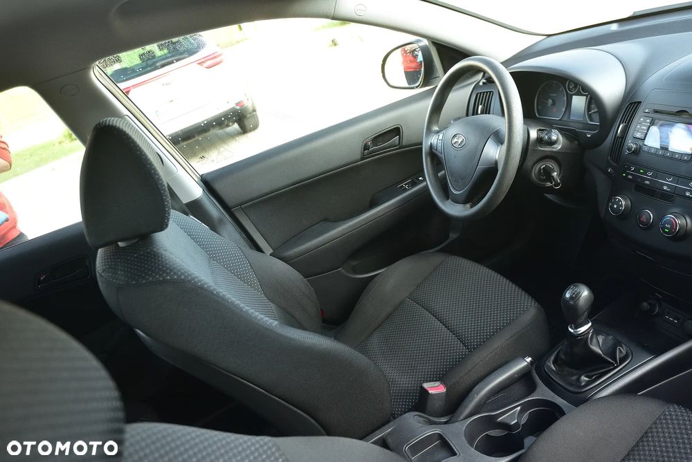 Hyundai i30 1.6 CRDi Comfort - 40