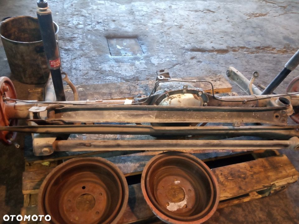 PONTIAC FIREBIRD 3 gen 3rd 82–92 most tyl tylny dyferencjal 3.23 camaro chevrolet 2.5 2.8 3.1 v6 3.8 5.0 v8 5.7 rear diff differential 1982 1983 1984 1985 1986 1987 1988 1989 1990 1991 1992 - 7