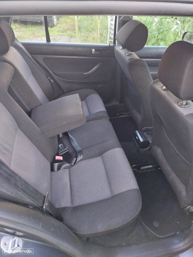 VW Golf 1.4i Confortline JE+AC - 8