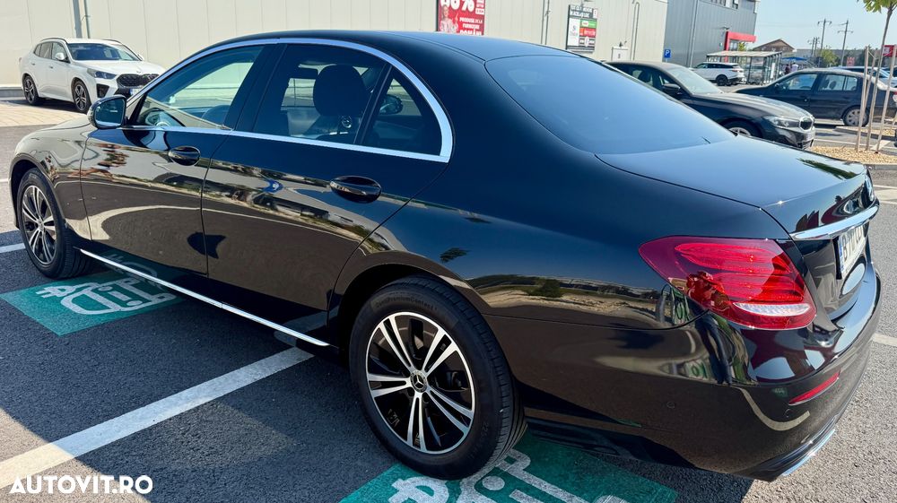 Mercedes-Benz E - 8