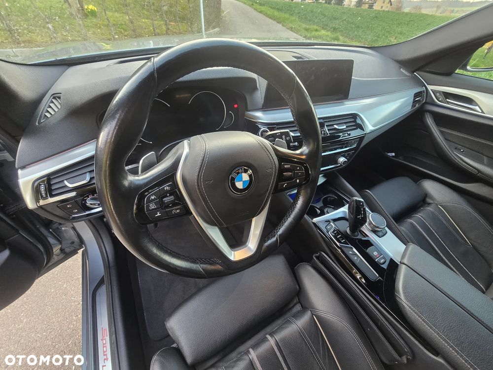 BMW Seria 5 520d xDrive Sport Line - 15