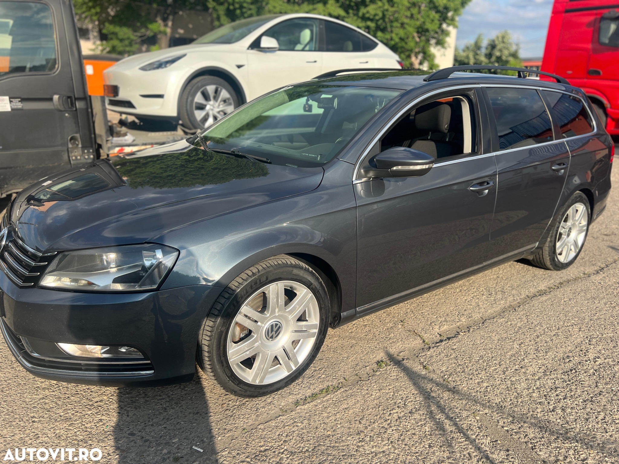 Volkswagen Passat Variant 2.0 TDI Blue TDI DSG Highline - 11