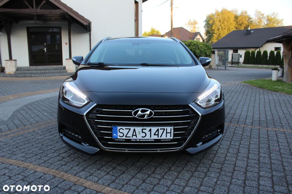 Hyundai i40 Kombi 1.7 CRDi DCT Premium - 11
