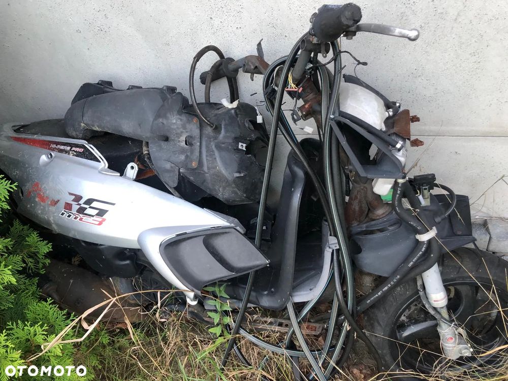 Piaggio NRG rama zadupek tył osłona czasza - 1
