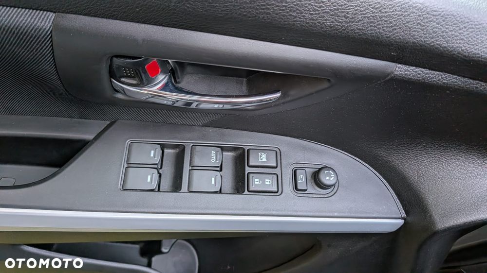 Suzuki SX4 S-Cross - 13