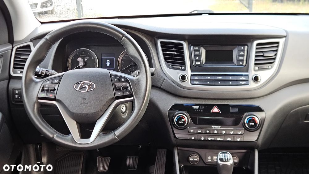 Hyundai Tucson 1.6 GDI BlueDrive Style 2WD - 17