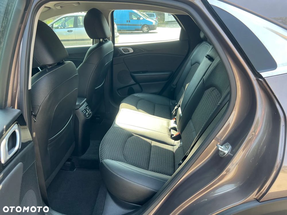 Kia XCeed 1.5 T-GDI GT-Line - 12