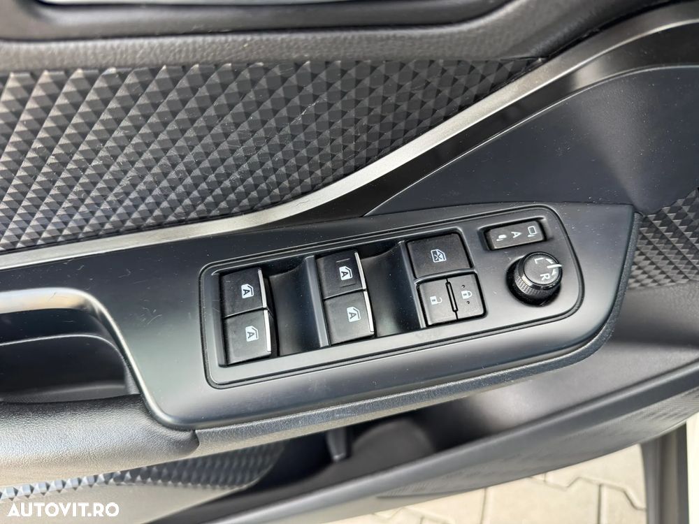 Toyota C-HR Flow - 31